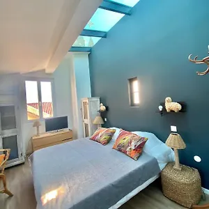 Les Nuits Etoilees, Terrasse Apercu Mer, Tres Lumineux, Ac, 100m Du Port , Sanary-sur-Mer France